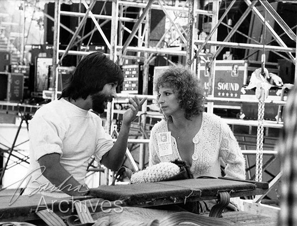 Peters and Streisand at concert